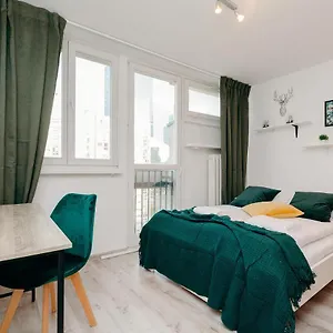 https://shortstaypoland-krochmalna-warsaw.warsawhotelspoland.com