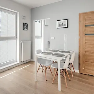 https://panoramic-view-apartments-warsaw-west.warsawhotelspoland.com